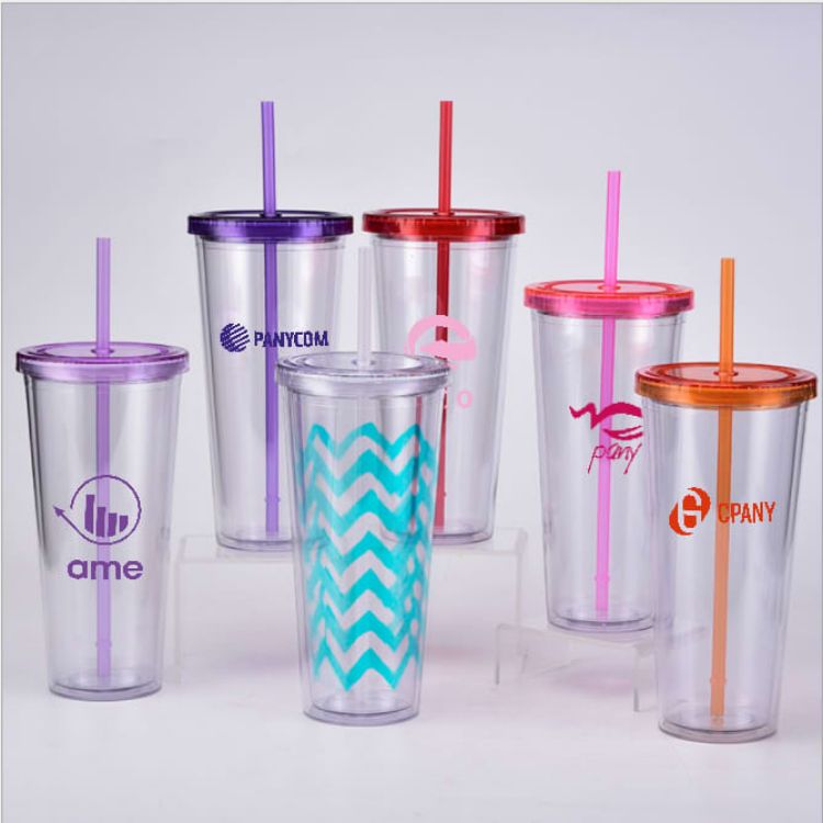 Picture of 24oz Plastic Cups with Lids & Straws