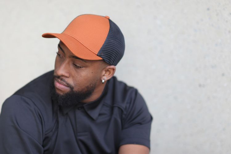 Picture of INIVI SEAMLESS 2 PANEL COTTON/MESH - SNAPBACK