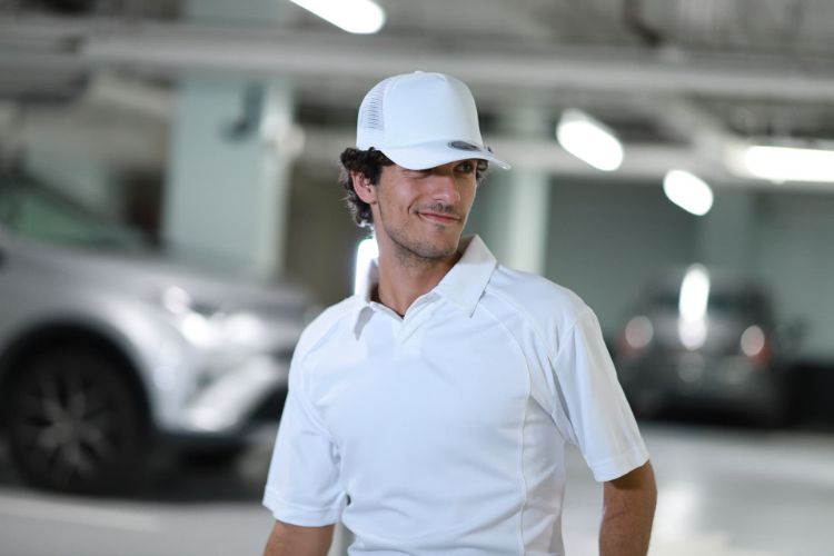 Picture of INIVI CLASSIC TRUCKER WITH SEAMLESS MESH - SNAPBACK
