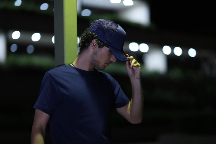 Picture of INIVI CLASSIC TRUCKER WITH SEAMLESS MESH - SNAPBACK