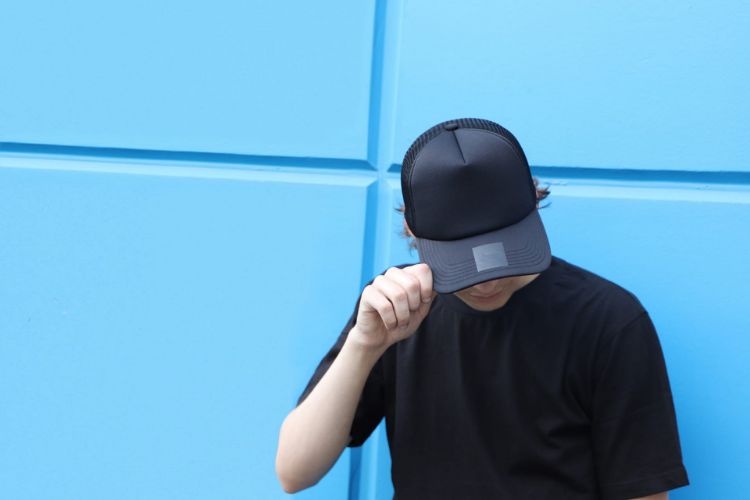 Picture of INIVI CLASSIC TRUCKER WITH SEAMLESS MESH - SNAPBACK